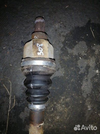 Привод передний левый Peugeot 308 2011