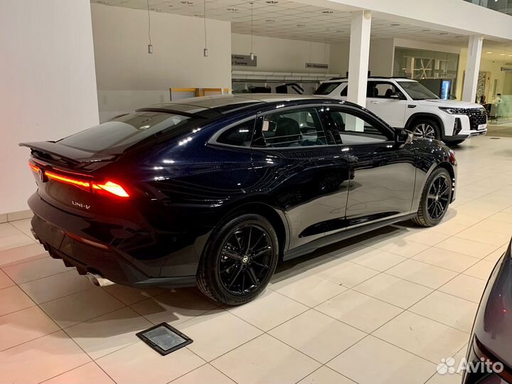 Changan UNI-V 1.5 AMT, 2023