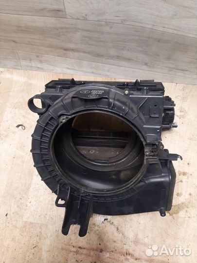 Корпус мотора печки Toyota Harrier MCU10W 1MZ-FE