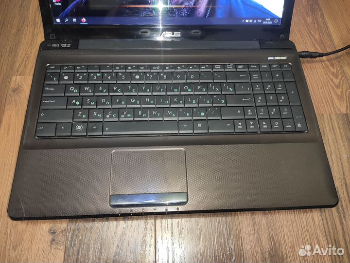 Ноутбук Asus K52D HD 6470M 1гб,4гб памяти,320 HDD