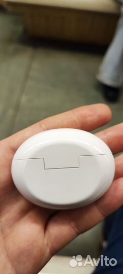 Наушники huawei freebuds 5i один