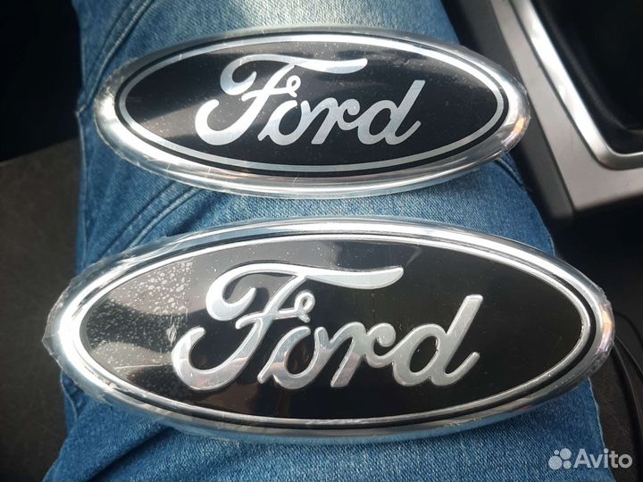 Эмблемы Ford комплект 2шт