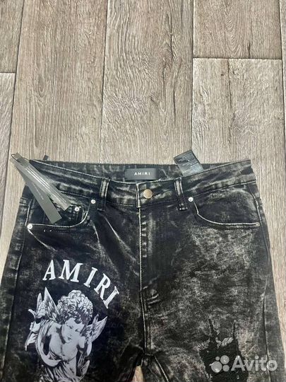 Джинсы amiri на руках