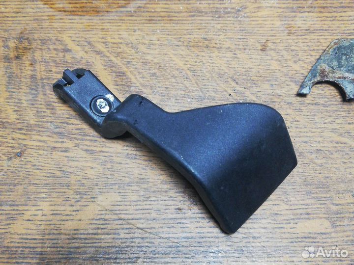 Рычаг рулевой колонки Лада Ларгус