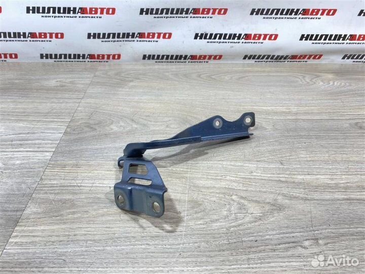 Петля капота левая Mazda 3 Bm Bn 2.0 2016