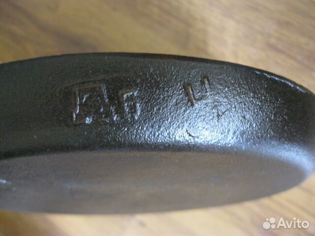 Чугунная сковорода