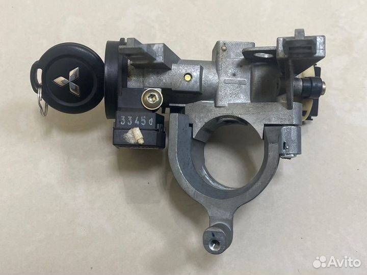Замок зажигания Mitsubishi Colt Z34A 135930 2005