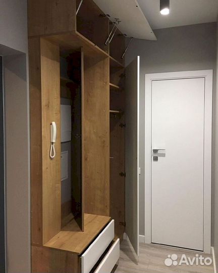 Прихожая