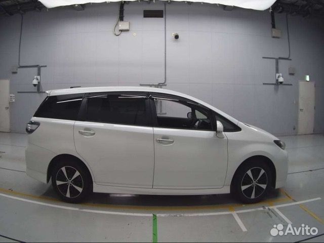 Toyota Wish 1.8 CVT, 2017, 90 000 км