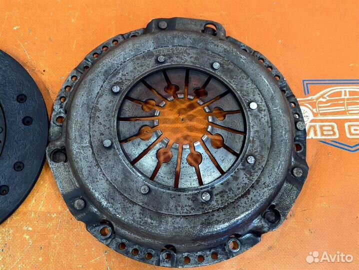 Маховик МКПП W638 V-class 111.978 1999