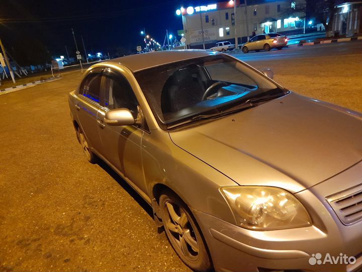 Toyota Avensis 1.8 МТ, 2008, 270 000 км