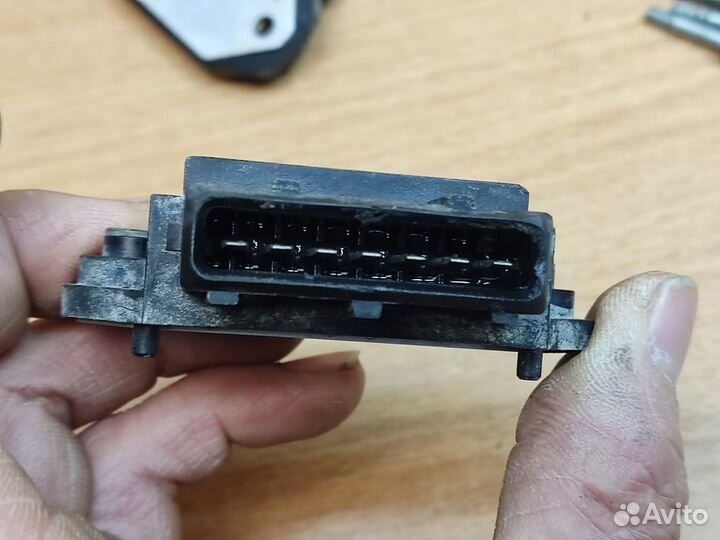 Коммутаторы, Volvo 960