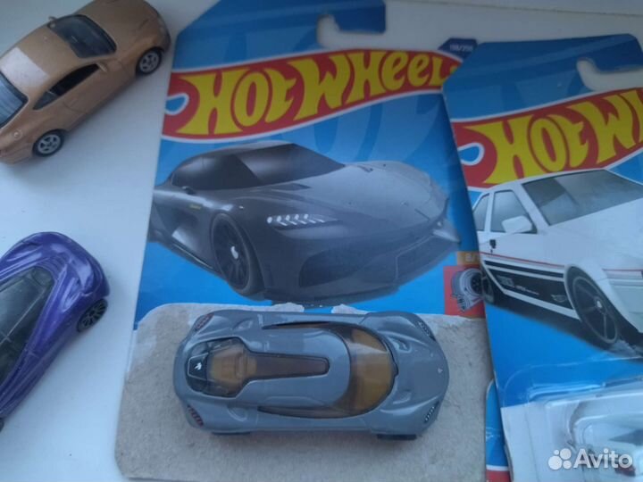 Машинки hot wheels