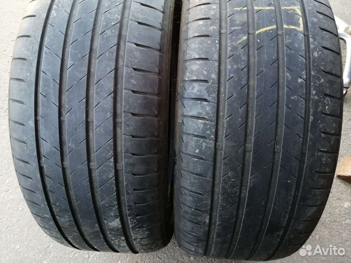 Bridgestone Turanza T001 255/40 R20