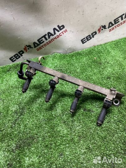 Топливная рейка Chevrolet Aveo T250 седан 1.2