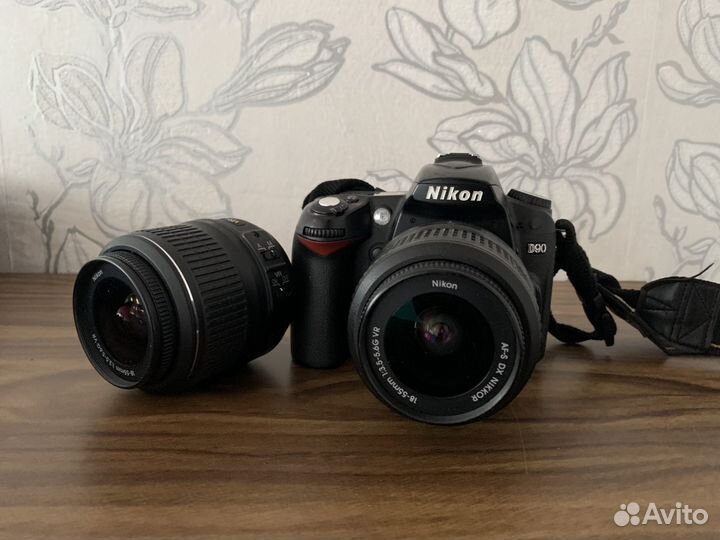 Зеркальный фотоаппарат nikon D90