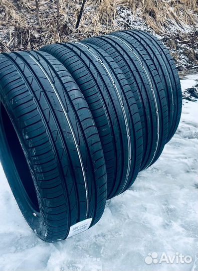 Ikon Tyres Autograph Aqua 3 SUV 225/65 R17