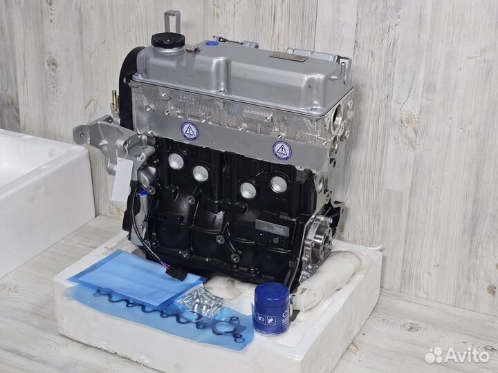 Двигатель Новый 4G18 mitsubishi