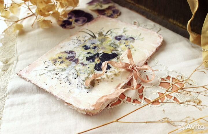 Авторские открытки ручной работы с сухими цветами