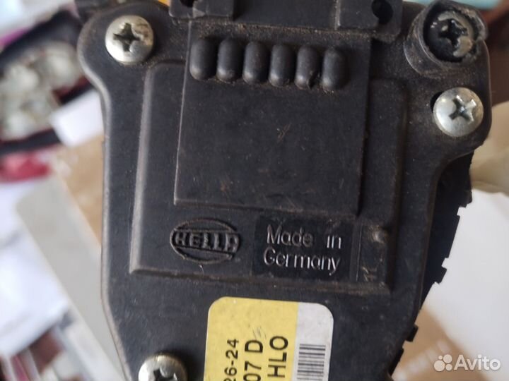 Педаль газа электро -под АКПП -Aуди Q7,Каййен