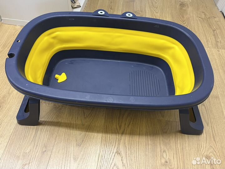 Ванночка для купания новорожденного складная