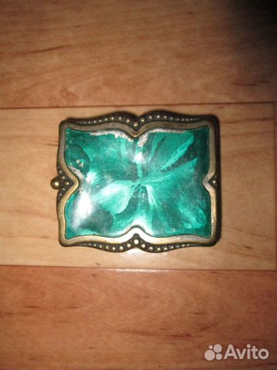 Пудреница металл форма 