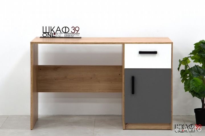 Fini 08 Стол компьютерный Дуб артисан/Белый/Антрац