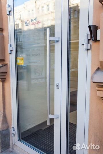 Алюминиевые двери новые