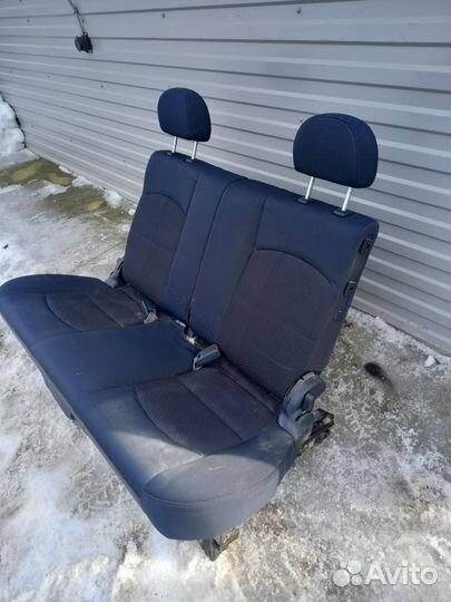 Сиденья задние Mazda Demio DY3W 2003-2006