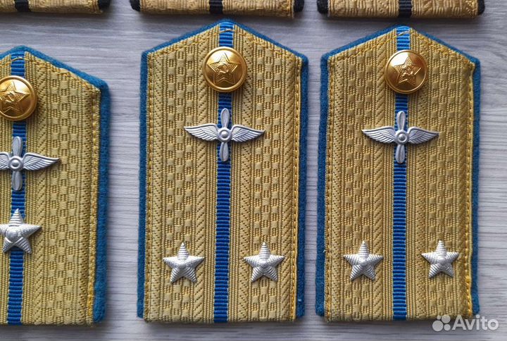 Детские, очень короткие погоны войск ркка