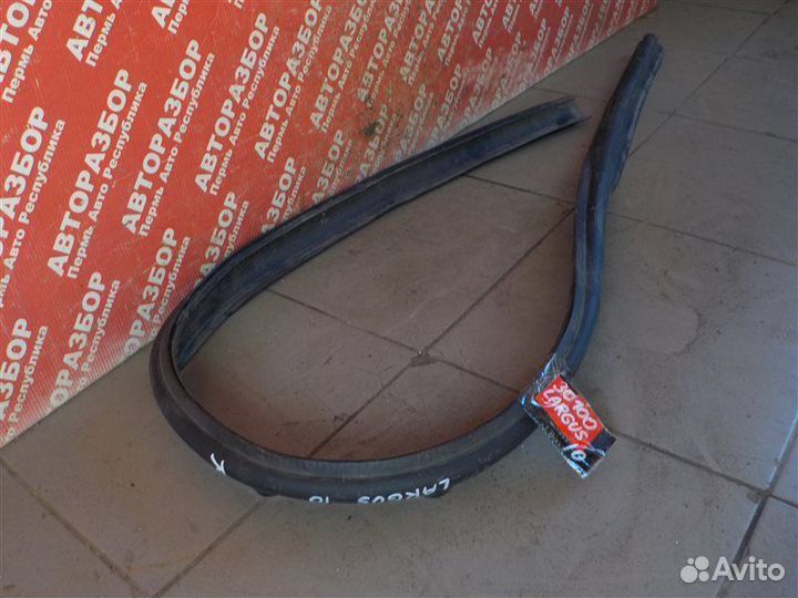 Уплотнитель двери правый LADA Largus R90 VAZ-21129