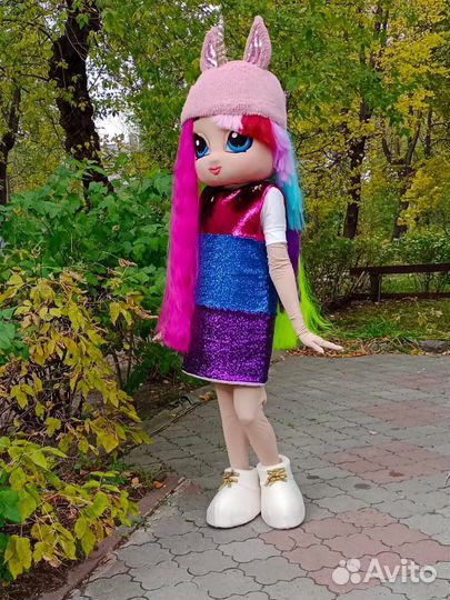 Ростовая кукла LOL, поздравит