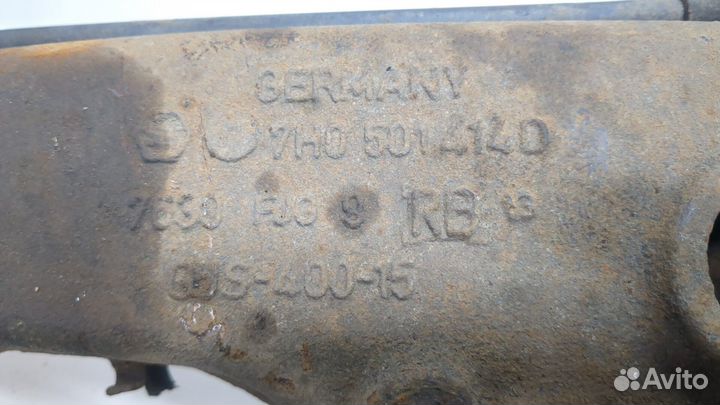 Ступица (кулак, цапфа) правая задняя Volkswagen Transporter 5, 2013