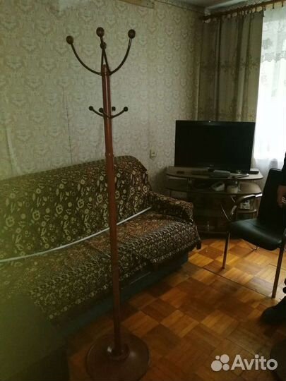 Вешалка напольная