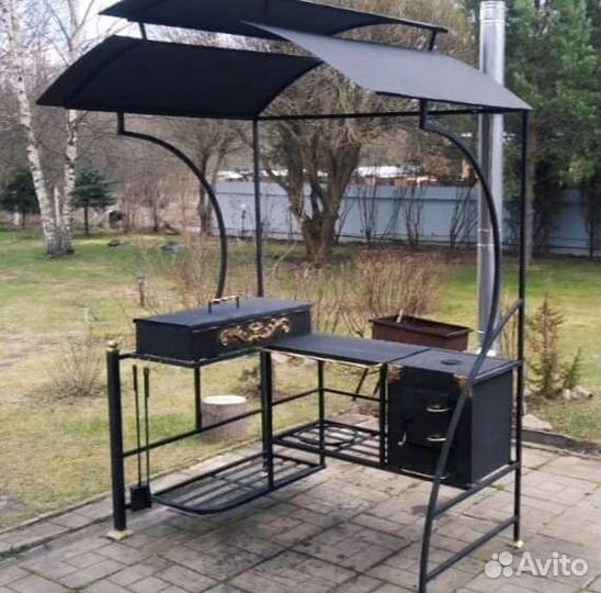Мангал с крышей