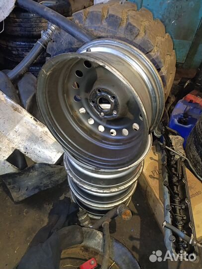 Штампованные диски r17 5x114,3