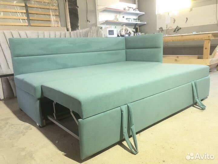 Угловая кровать с дополнительным спальным местом