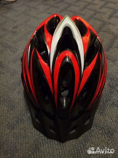 Велошлемы и велосипеды