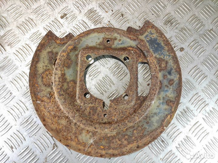 Щит опорный Infiniti Qx 2004-2009