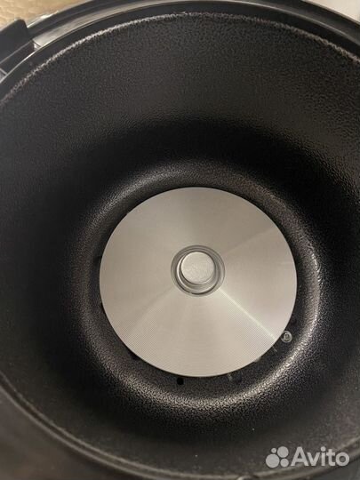 Мультиварка новая red