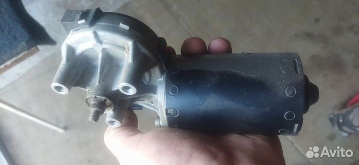 Мотор стеклоочистителя