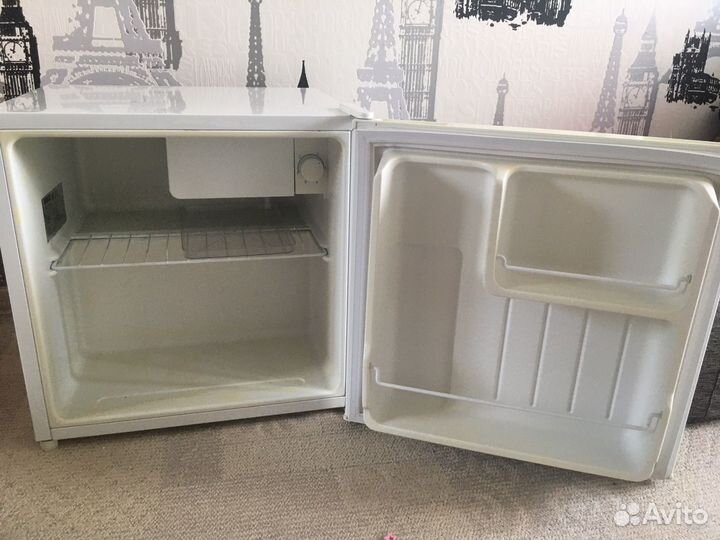 Холодильник маленький