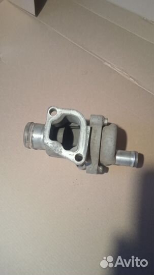 Корпус термостата Лада Гранта