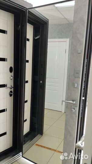 Дверь панорамное зеркало с установкой