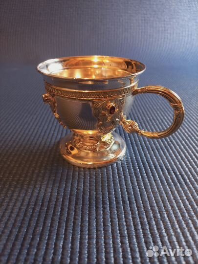 Шикарная серебряная чашка, кружка с камнями 925 пр
