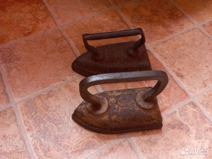 Старый утюг чугунный СССР