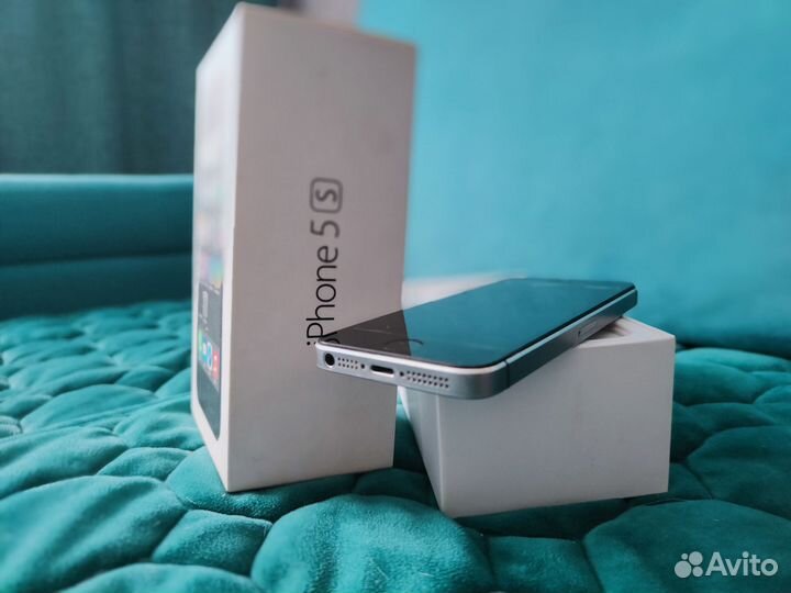 iPhone 5S, 16 ГБ