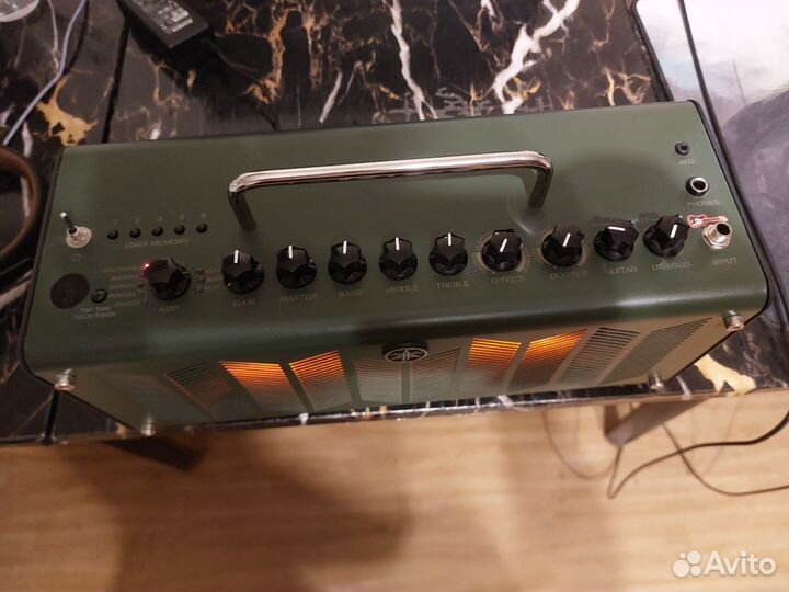 Гитарный комбоусилитель Yamaha THR10X