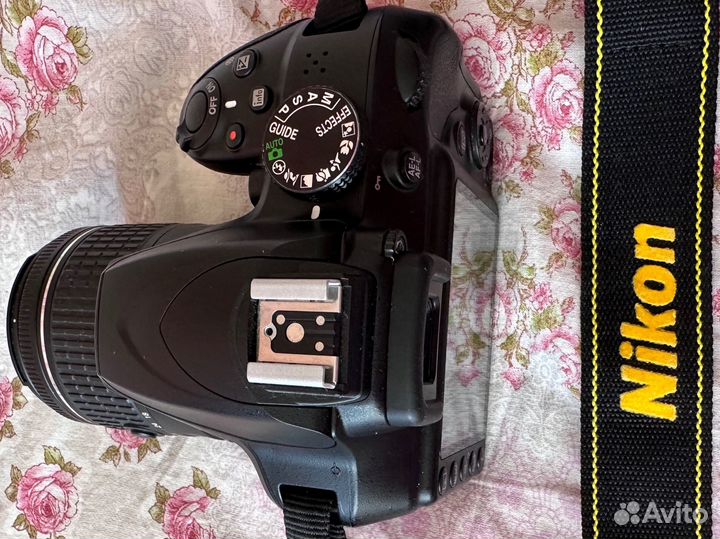 Зеркальный фотоаппарат Nikon D3400