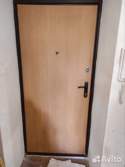 Дверь входная металлическая бу 90